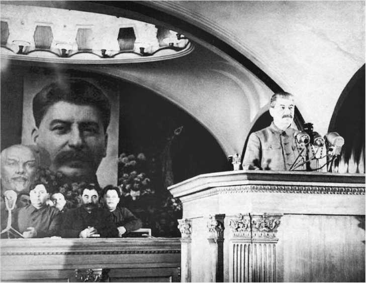 Иллюстрация к книге — Разведка и Кремль. Записки нежелательного свидетеля [i_110.jpg]