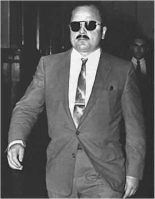 Иллюстрация к книге — Разведка и Кремль. Записки нежелательного свидетеля [i_167.jpg]