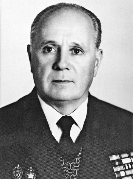 Иллюстрация к книге — А-бомба. От Сталина до Путина. Фрагменты истории в воспоминаниях и документах [i_019.jpg]