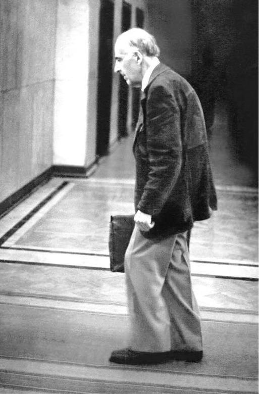 Иллюстрация к книге — А-бомба. От Сталина до Путина. Фрагменты истории в воспоминаниях и документах [i_061.jpg]