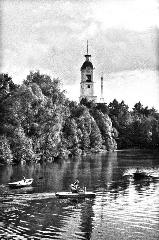 Иллюстрация к книге — А-бомба. От Сталина до Путина. Фрагменты истории в воспоминаниях и документах [i_069.jpg]