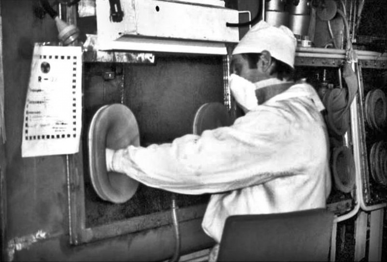 Иллюстрация к книге — А-бомба. От Сталина до Путина. Фрагменты истории в воспоминаниях и документах [i_076.jpg]