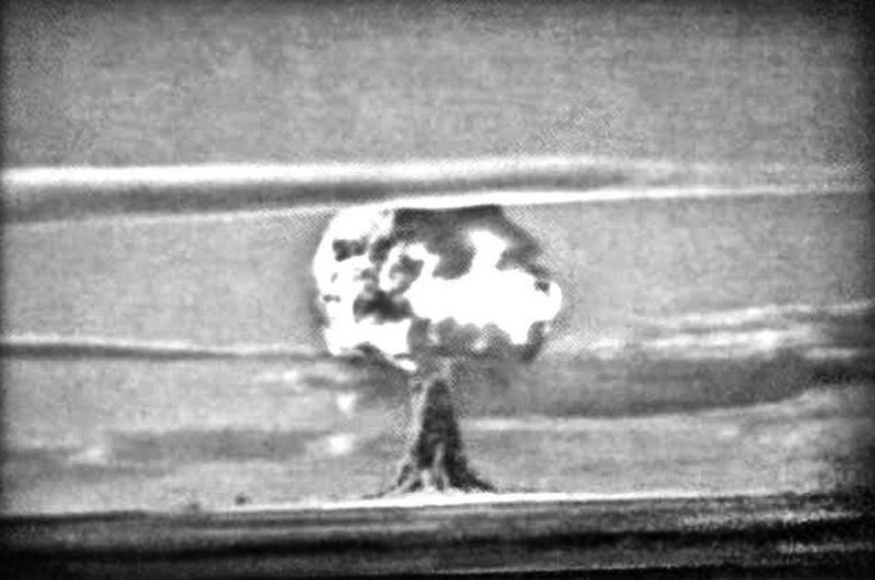 Иллюстрация к книге — А-бомба. От Сталина до Путина. Фрагменты истории в воспоминаниях и документах [i_086.jpg]