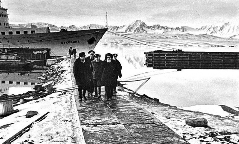 Иллюстрация к книге — А-бомба. От Сталина до Путина. Фрагменты истории в воспоминаниях и документах [i_120.jpg]