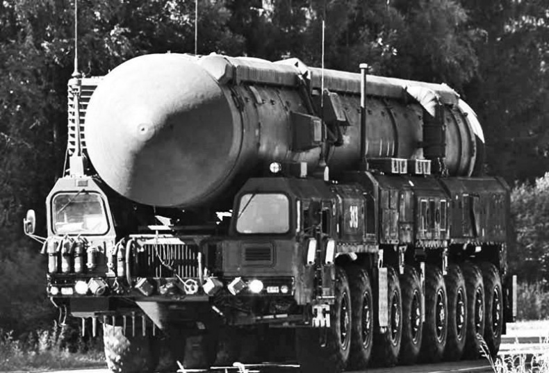 Иллюстрация к книге — А-бомба. От Сталина до Путина. Фрагменты истории в воспоминаниях и документах [i_131.jpg]