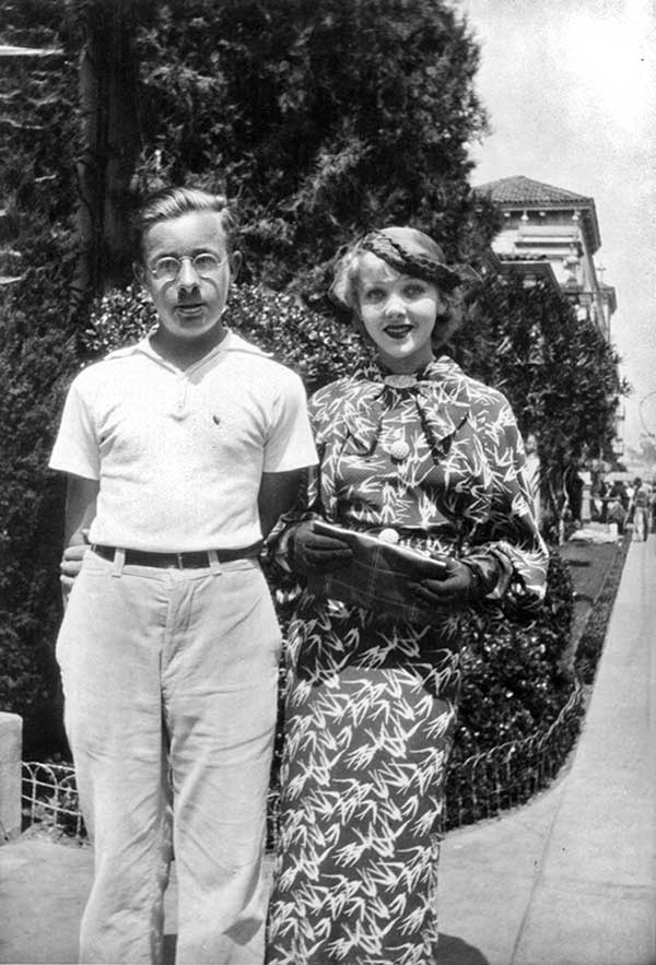 Иллюстрация к книге — Гринтаун. Мишурный город [i_036.jpg]