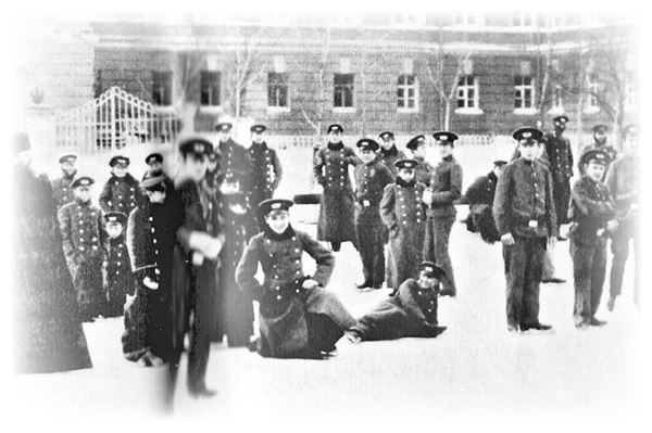 Иллюстрация к книге — Белая гвардия. Михаил Булгаков как исторический писатель [i_008.jpg]