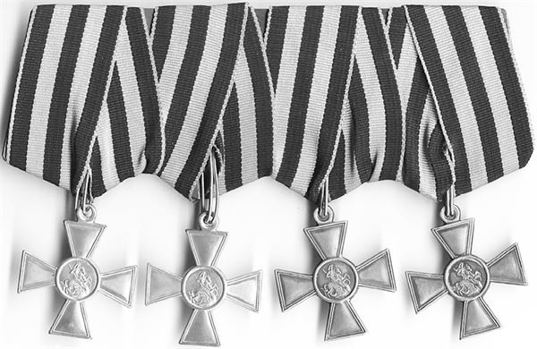 Иллюстрация к книге — Белая гвардия. Михаил Булгаков как исторический писатель [i_095.jpg]