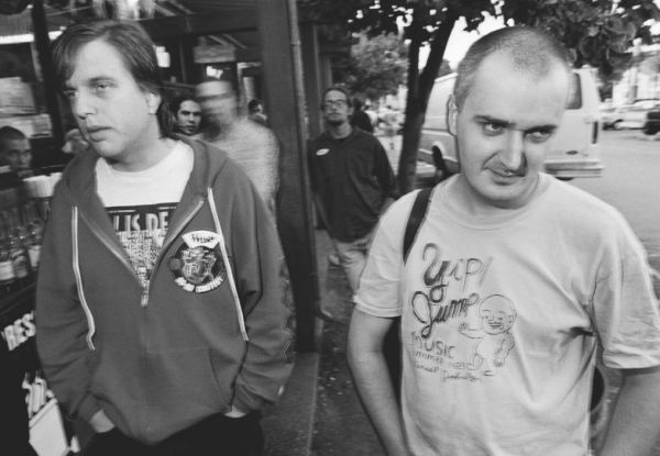 Иллюстрация к книге — Nirvana: Правдивая история [i_008.jpg]