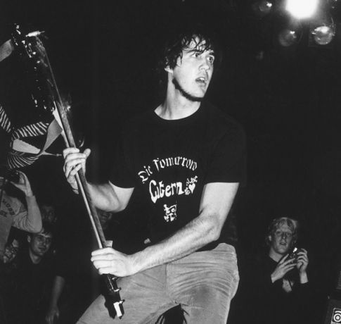 Иллюстрация к книге — Nirvana: Правдивая история [i_010.jpg]