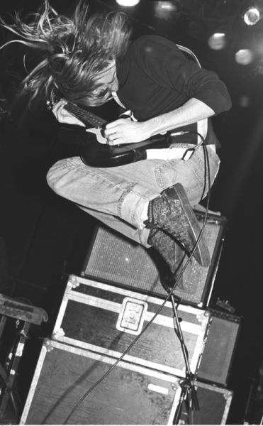 Иллюстрация к книге — Nirvana: Правдивая история [i_011.jpg]