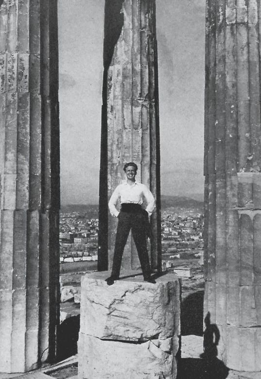 Иллюстрация к книге — Susan Sontag. Женщина, которая изменила культуру XX века [i_008.jpg]