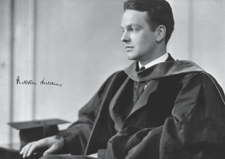 Иллюстрация к книге — Susan Sontag. Женщина, которая изменила культуру XX века [i_016.jpg]