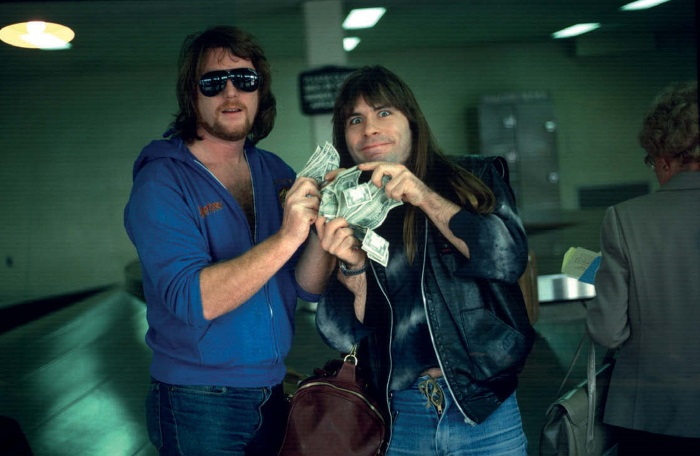 Иллюстрация к книге — Зачем нужна эта кнопка? Автобиография пилота и вокалиста Iron Maiden [i_011.jpg]