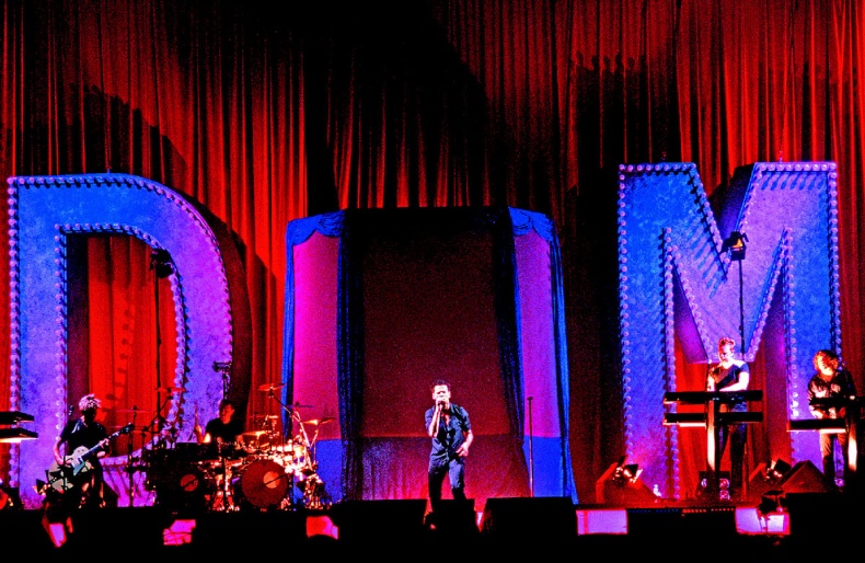 Иллюстрация к книге — Depeche Mode [i_021.jpg]