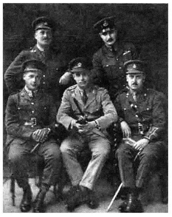 Иллюстрация к книге — Леонард Коэн. Жизнь [i_001.jpg]