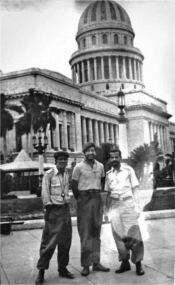 Иллюстрация к книге — Леонард Коэн. Жизнь [i_008.jpg]