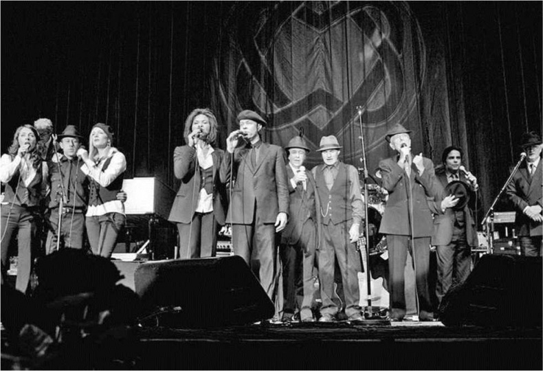 Иллюстрация к книге — Леонард Коэн. Жизнь [i_024.jpg]