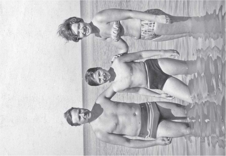 Иллюстрация к книге — Записки непутевого актера [i_014.jpg]