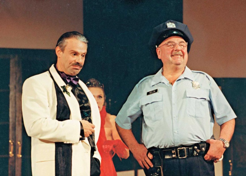 Иллюстрация к книге — Записки непутевого актера [i_062.jpg]