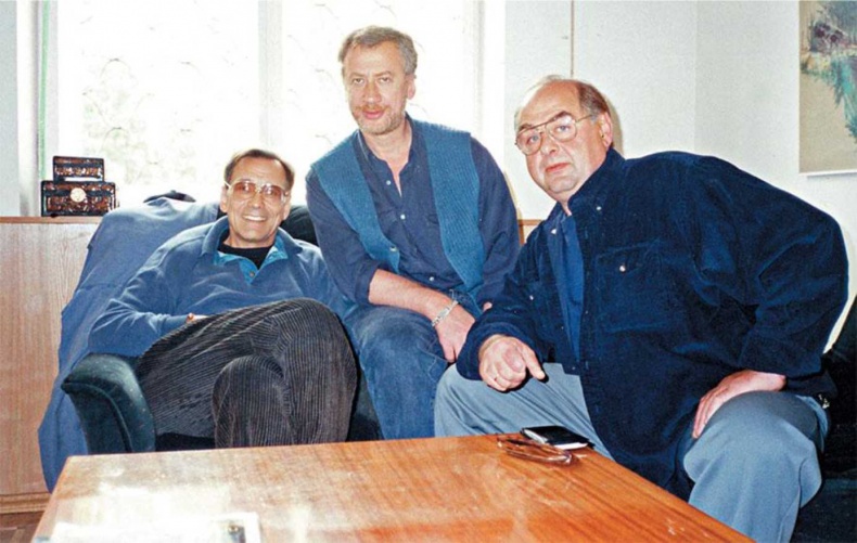 Иллюстрация к книге — Записки непутевого актера [i_100.jpg]