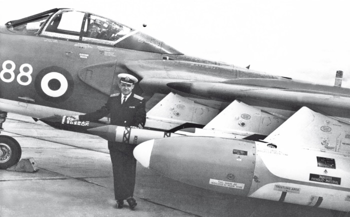 Иллюстрация к книге — ГРУ против МИ-5 и ФБР. Скандал-63 [i_080.jpg]