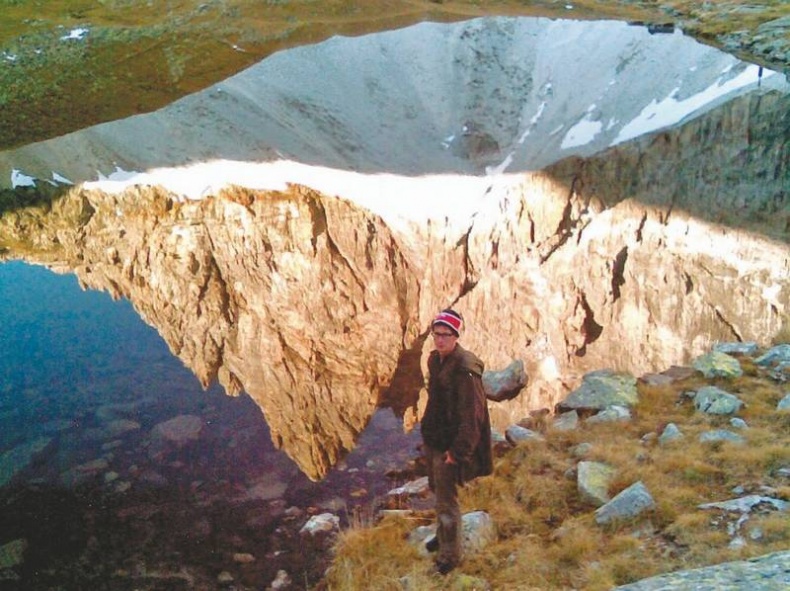 Иллюстрация к книге — Долбящий клавиши [i_030.jpg]