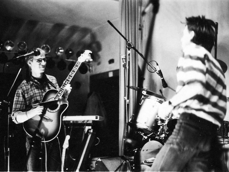 Иллюстрация к книге — Долбящий клавиши [i_068.jpg]