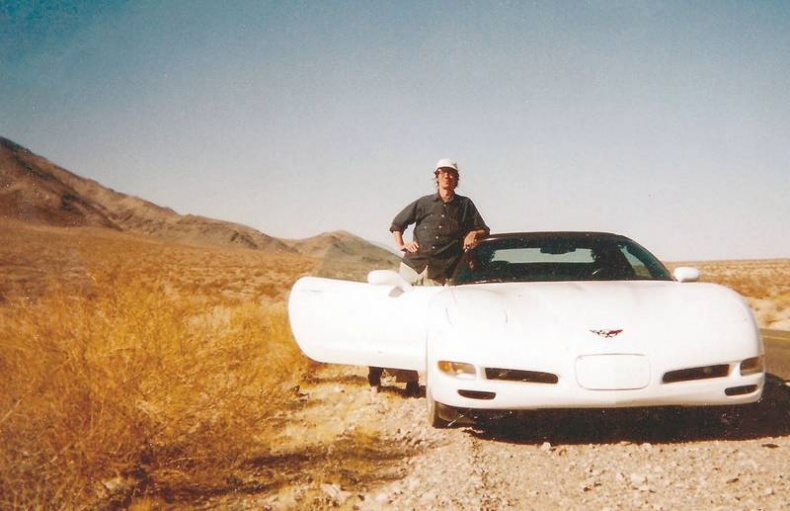 Иллюстрация к книге — Долбящий клавиши [i_121.jpg]