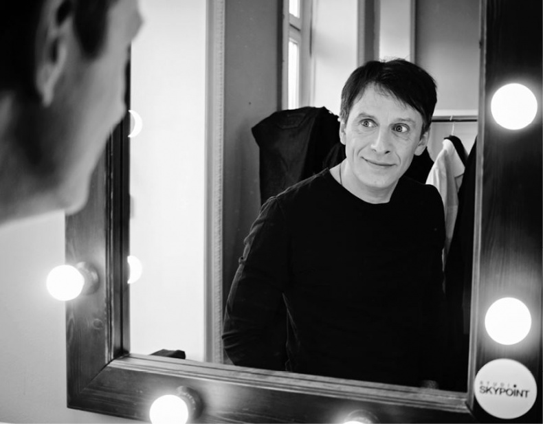 Иллюстрация к книге — Северный флот. Единственная правдивая история легендарной группы. Вещание из Судного дня [i_105.jpg]