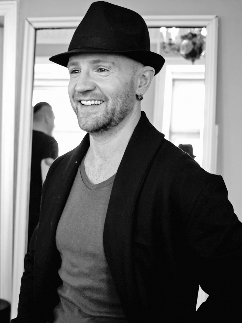 Иллюстрация к книге — Северный флот. Единственная правдивая история легендарной группы. Вещание из Судного дня [i_109.jpg]