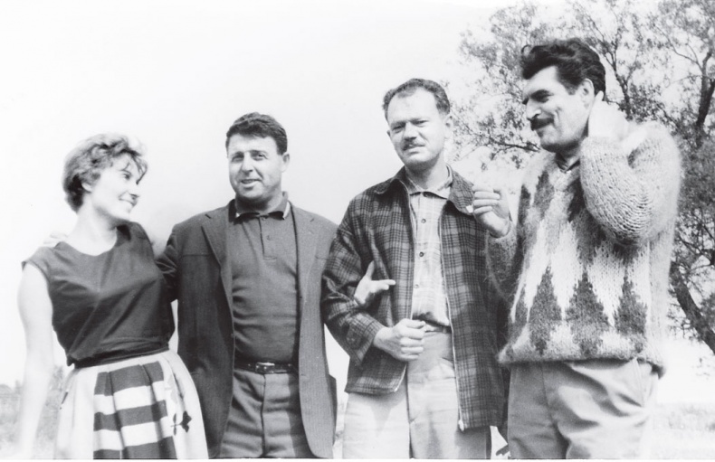 Иллюстрация к книге — Нетелефонный разговор [i_030.jpg]