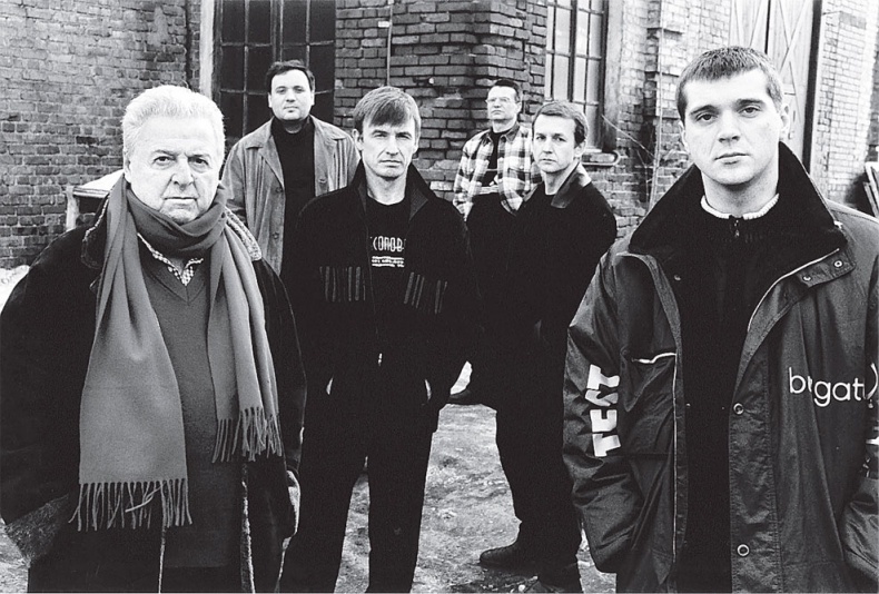 Иллюстрация к книге — Нетелефонный разговор [i_038.jpg]