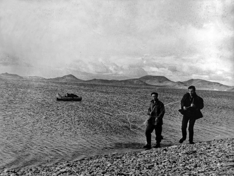 Иллюстрация к книге — Олег Куваев: повесть о нерегламентированном человеке [i_016.jpg]