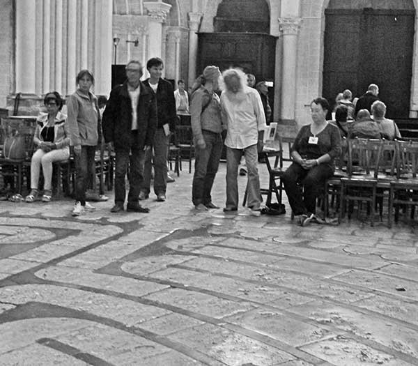 Иллюстрация к книге — Предместья мысли. Философическая прогулка [i_058.jpg]