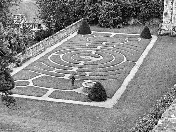 Иллюстрация к книге — Предместья мысли. Философическая прогулка [i_059.jpg]