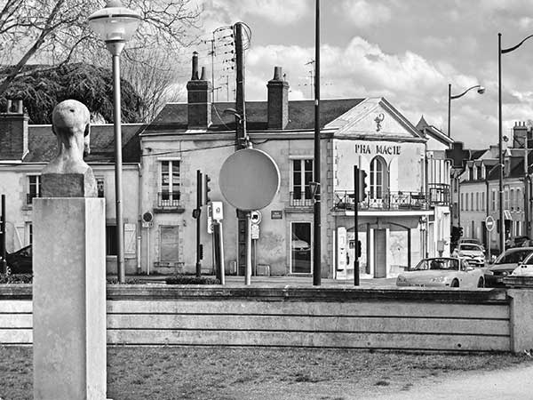 Иллюстрация к книге — Предместья мысли. Философическая прогулка [i_062.jpg]