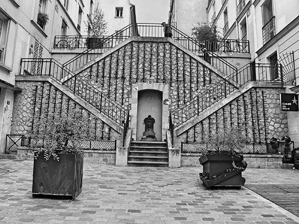 Иллюстрация к книге — Предместья мысли. Философическая прогулка [i_083.jpg]