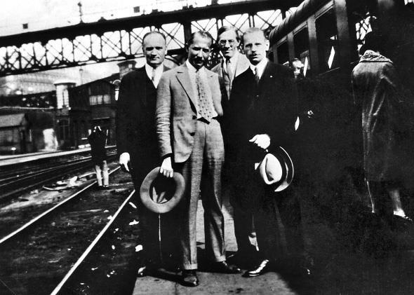 Иллюстрация к книге — Василий Недайкаша. Агент под псевдонимом Жук [i_010.jpg]