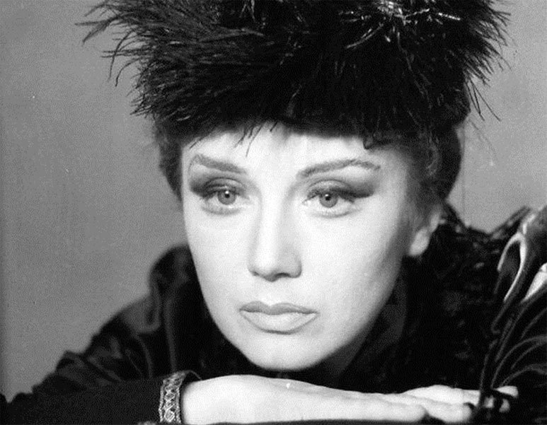 Иллюстрация к книге — Хрустальные легенды Страны Советов [i_029.jpg]