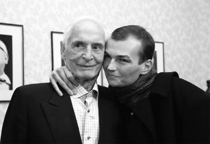 Иллюстрация к книге — Хрустальные легенды Страны Советов [i_064.jpg]