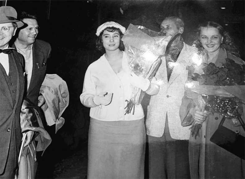 Иллюстрация к книге — Хрустальные легенды Страны Советов [i_098.jpg]