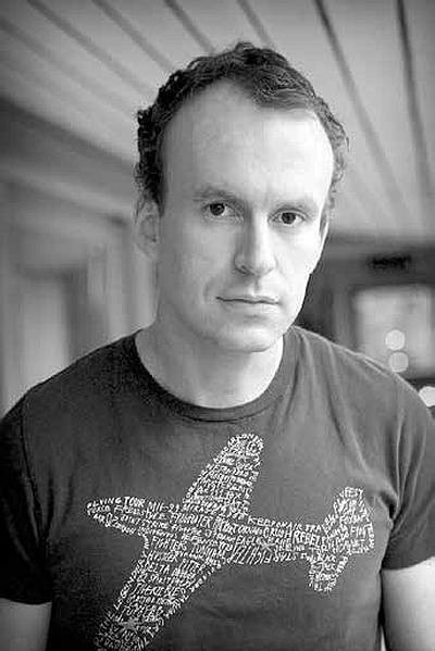 Иллюстрация к книге — Трудно быть человеком [i_002.jpg]