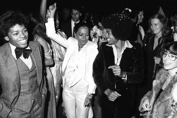 Иллюстрация к книге — Майкл Джексон. Добро пожаловать в Неверлэнд [i_022.jpg]