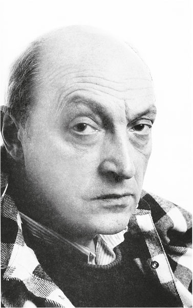 Иллюстрация к книге — Третий звонок [i_001.jpg]