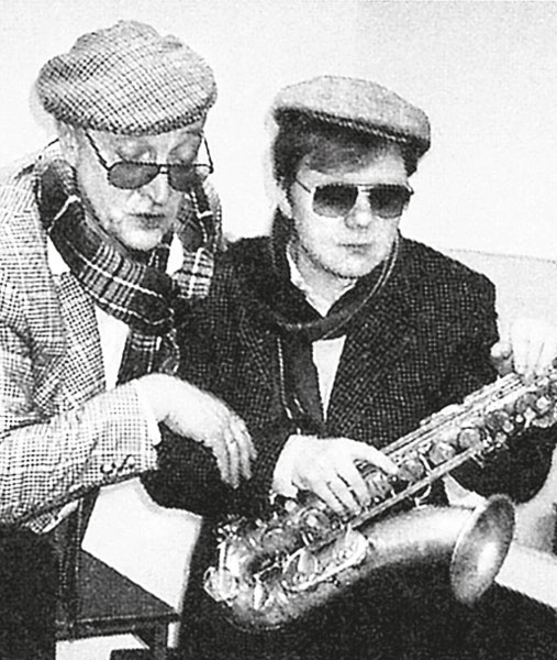 Иллюстрация к книге — Третий звонок [i_011.jpg]