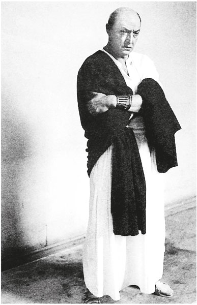 Иллюстрация к книге — Третий звонок [i_024.jpg]