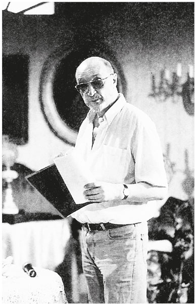 Иллюстрация к книге — Третий звонок [i_031.jpg]