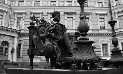 Иллюстрация к книге — Мифы о призраках. Путеводитель по мистическому Петербургу [i_007.jpg]