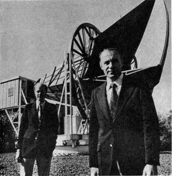 Иллюстрация к книге — Первые три минуты [i_014.jpg]